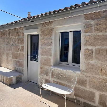 La Petite Grange - 5 Mn Gare Sncf - Wifi & Netflix Apartman Niort Kültér fotó